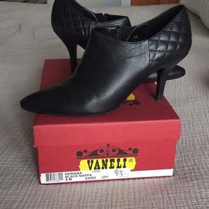 Van Eli Booties